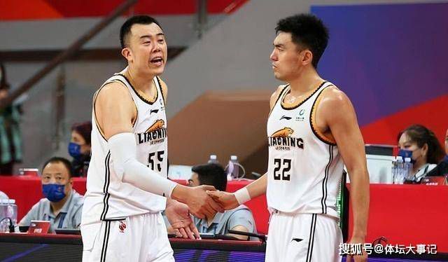 《阿丽塔：战斗天使》由罗伯特;罗德里格兹执导，詹姆斯;卡梅隆编剧并监制，罗莎;萨拉扎尔、克里斯托弗;瓦尔兹、马赫沙拉;阿里、詹妮弗;康纳利等知名影星主演